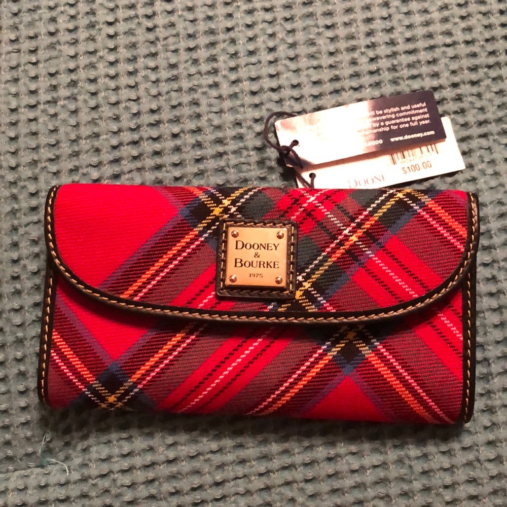 Dooney & Bourke Wallet Continental red plaid